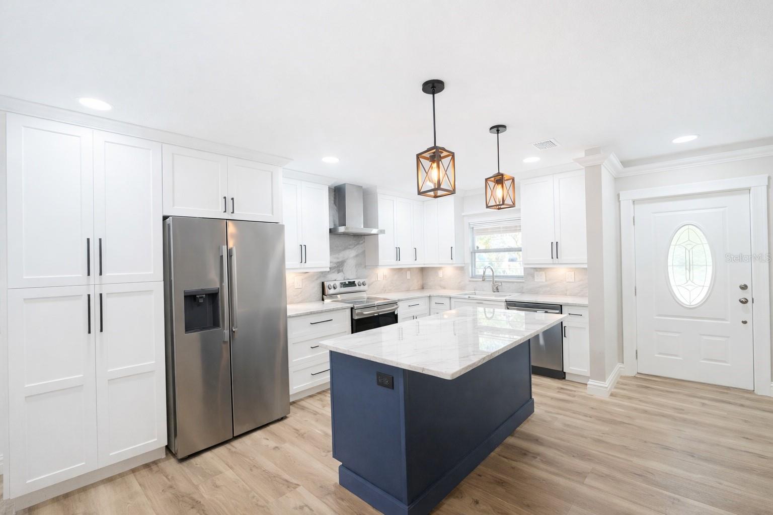 LAKE SHORE ESTATES 3RD ADD - Residential Lease