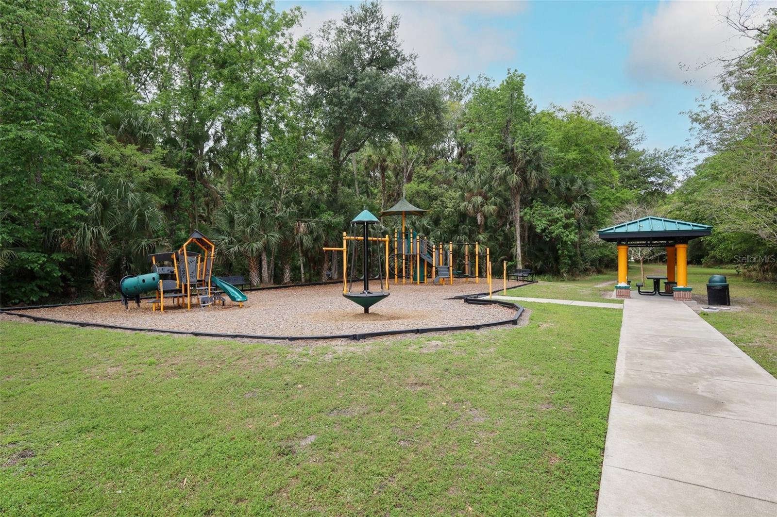 WINDING HOLLOW UNIT 2 - Residential