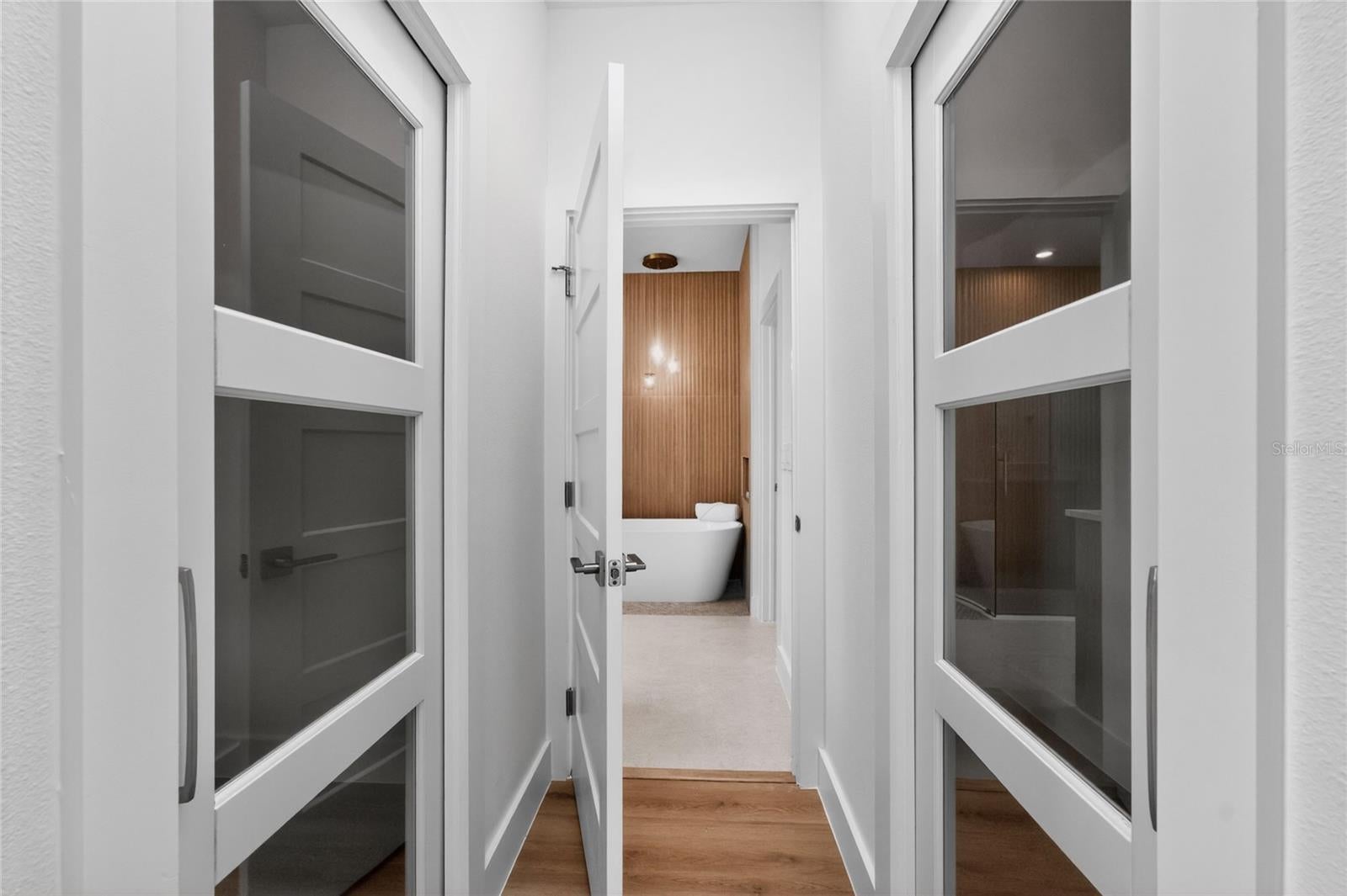 ROTONDA LAKES - Residential