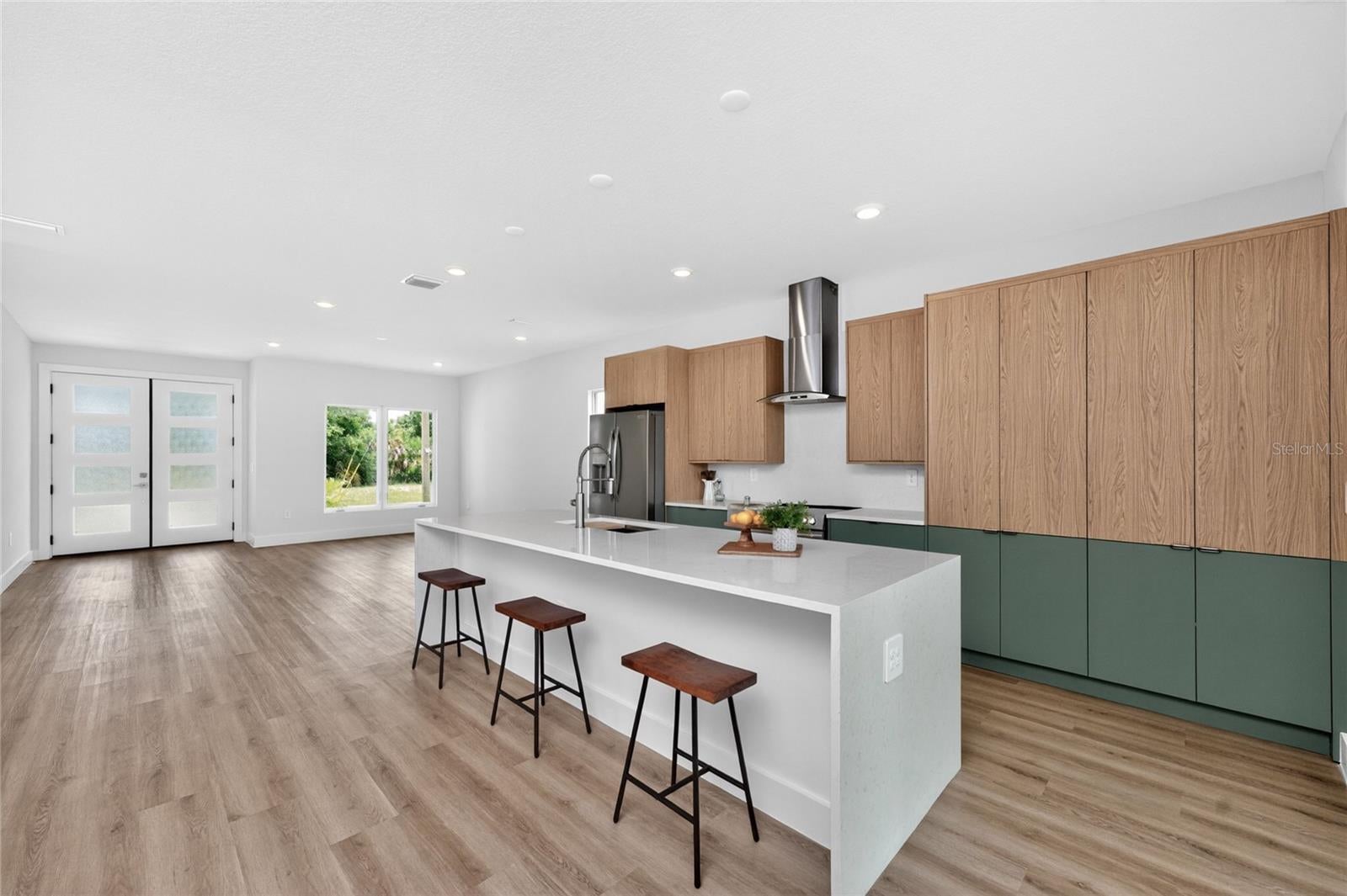 ROTONDA LAKES - Residential