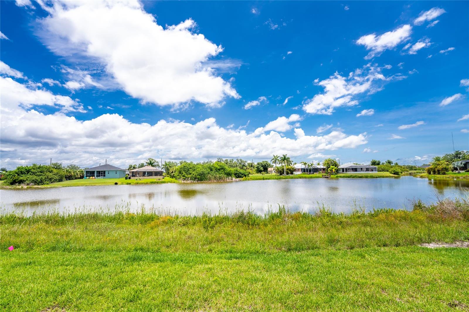 ROTONDA LAKES - Residential