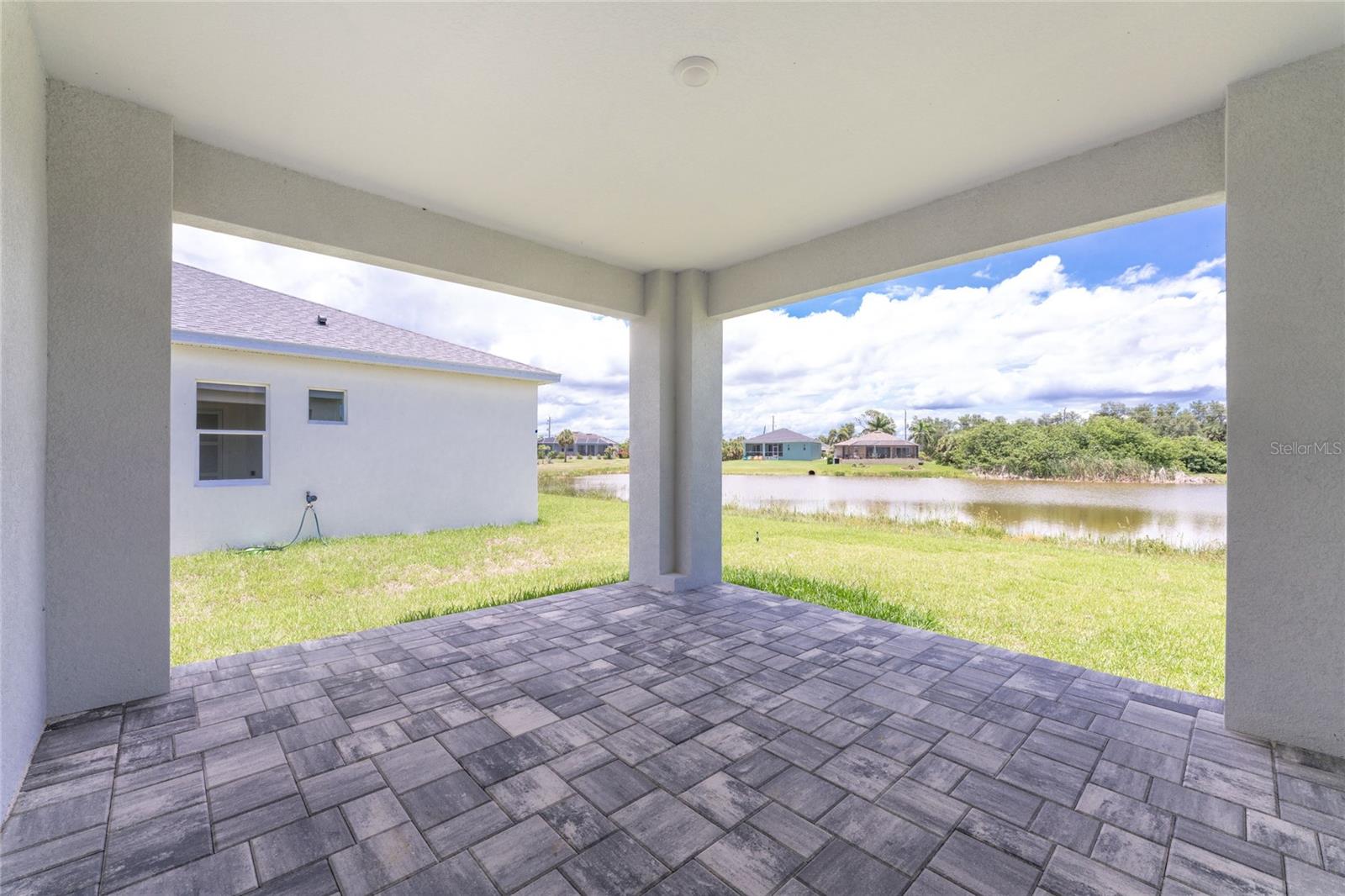 ROTONDA LAKES - Residential