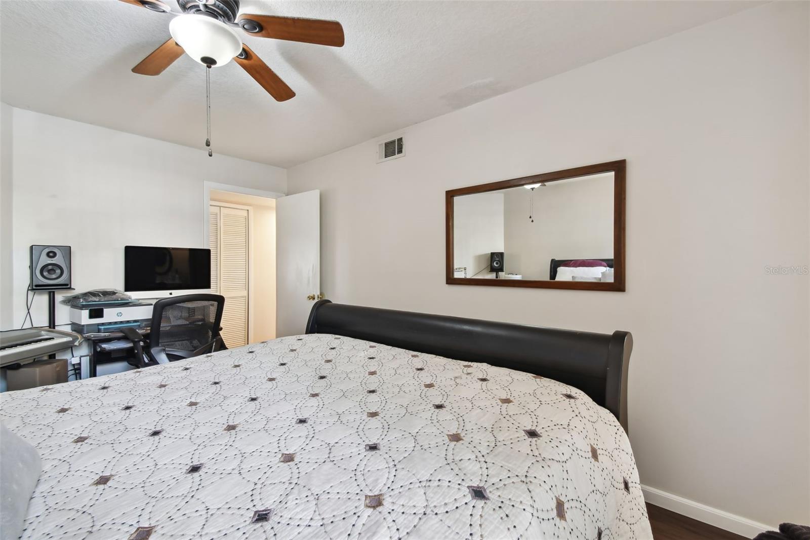 VINEYARD SOUND CONDO - Residential