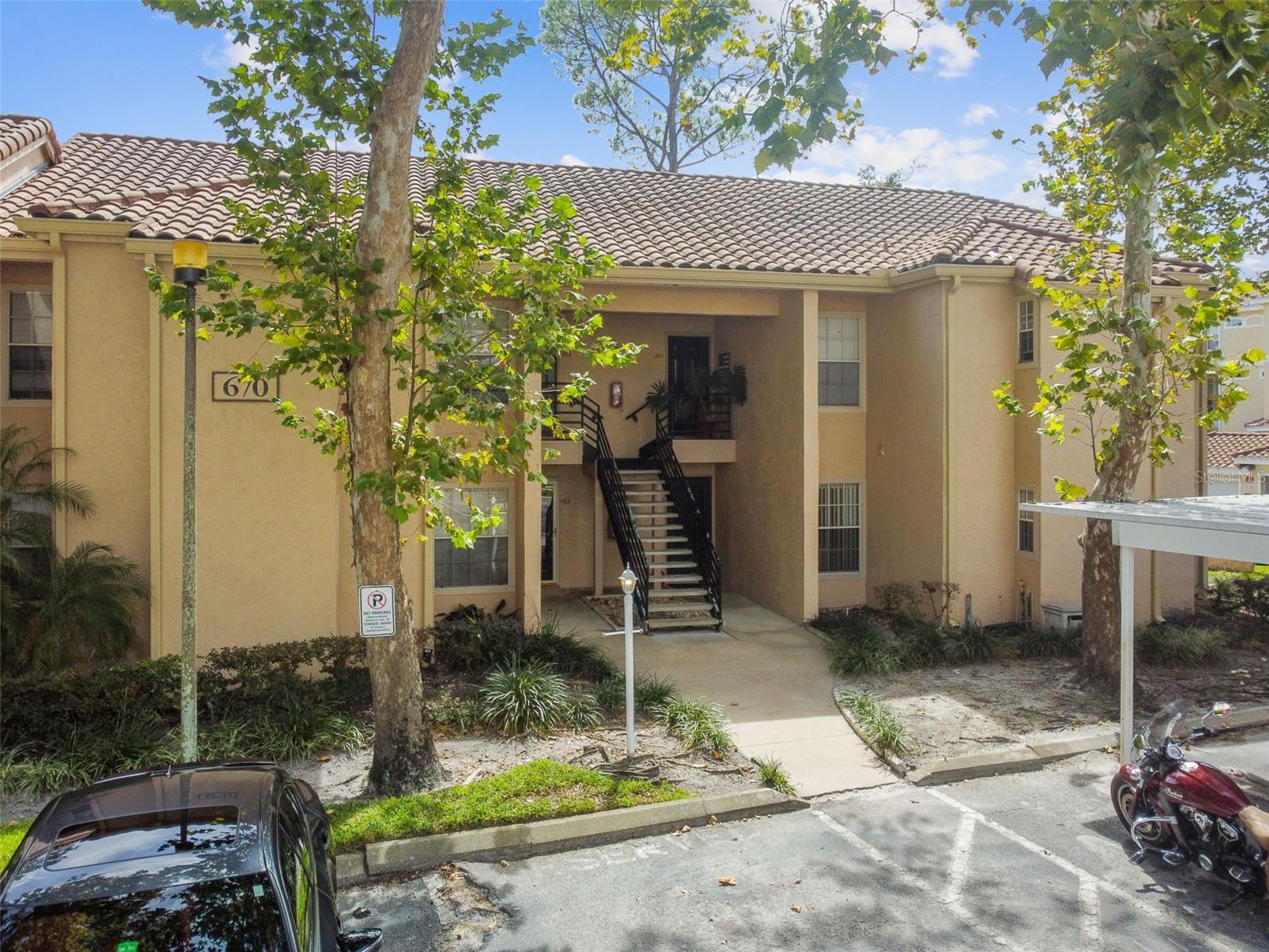 VINEYARD SOUND CONDO - Residential