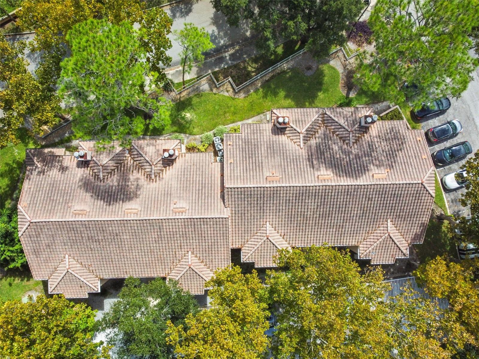 VINEYARD SOUND CONDO - Residential