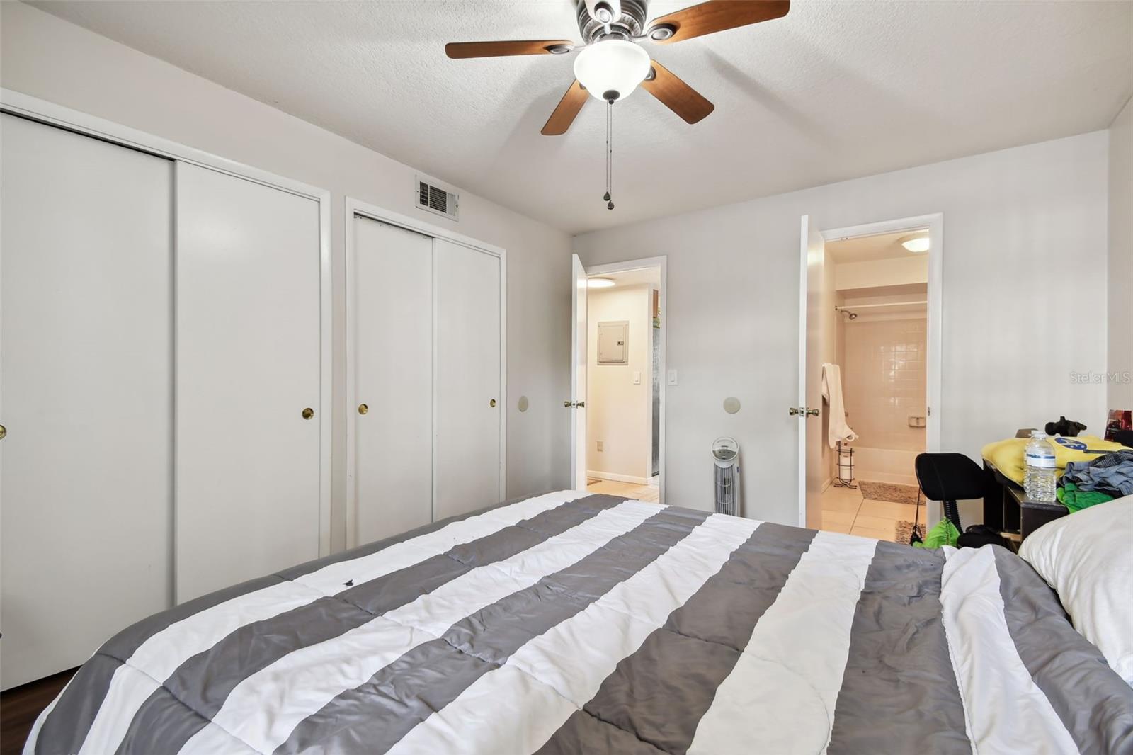 VINEYARD SOUND CONDO - Residential