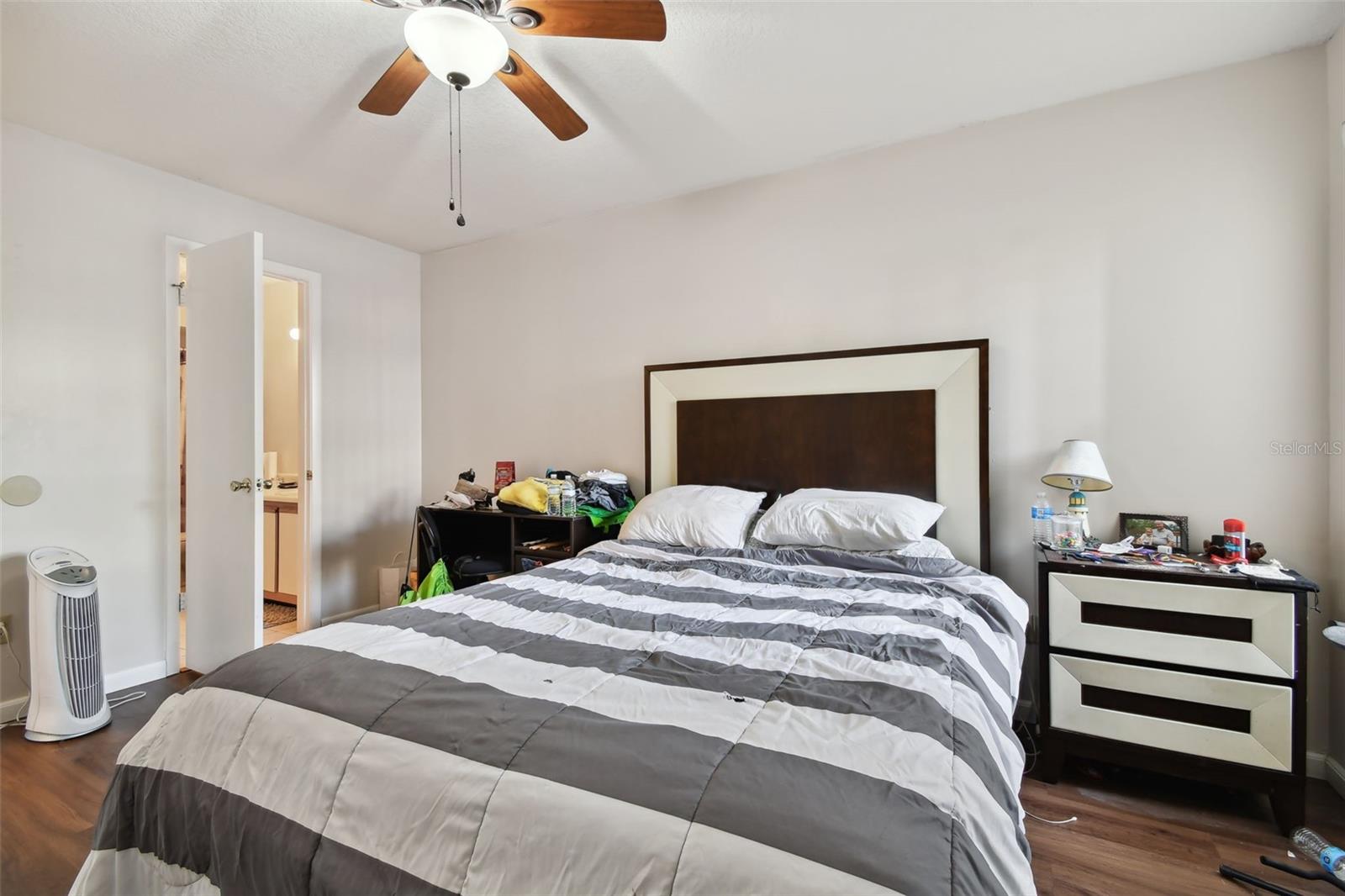 VINEYARD SOUND CONDO - Residential