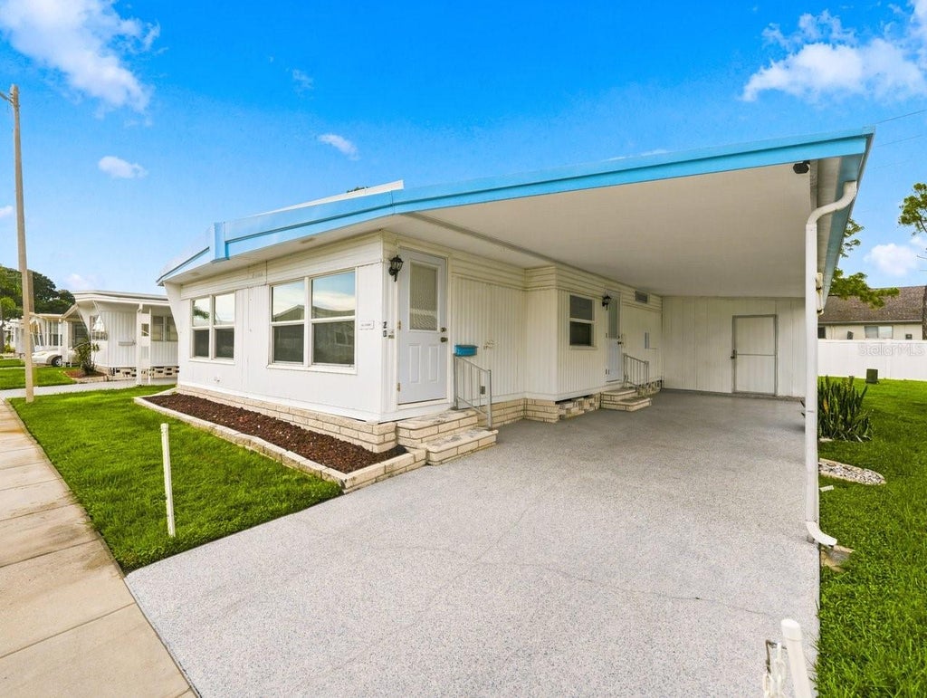 Photo of 1100 Belcher Road S #20, Largo, FL 33771 (MLS # TB8550640)