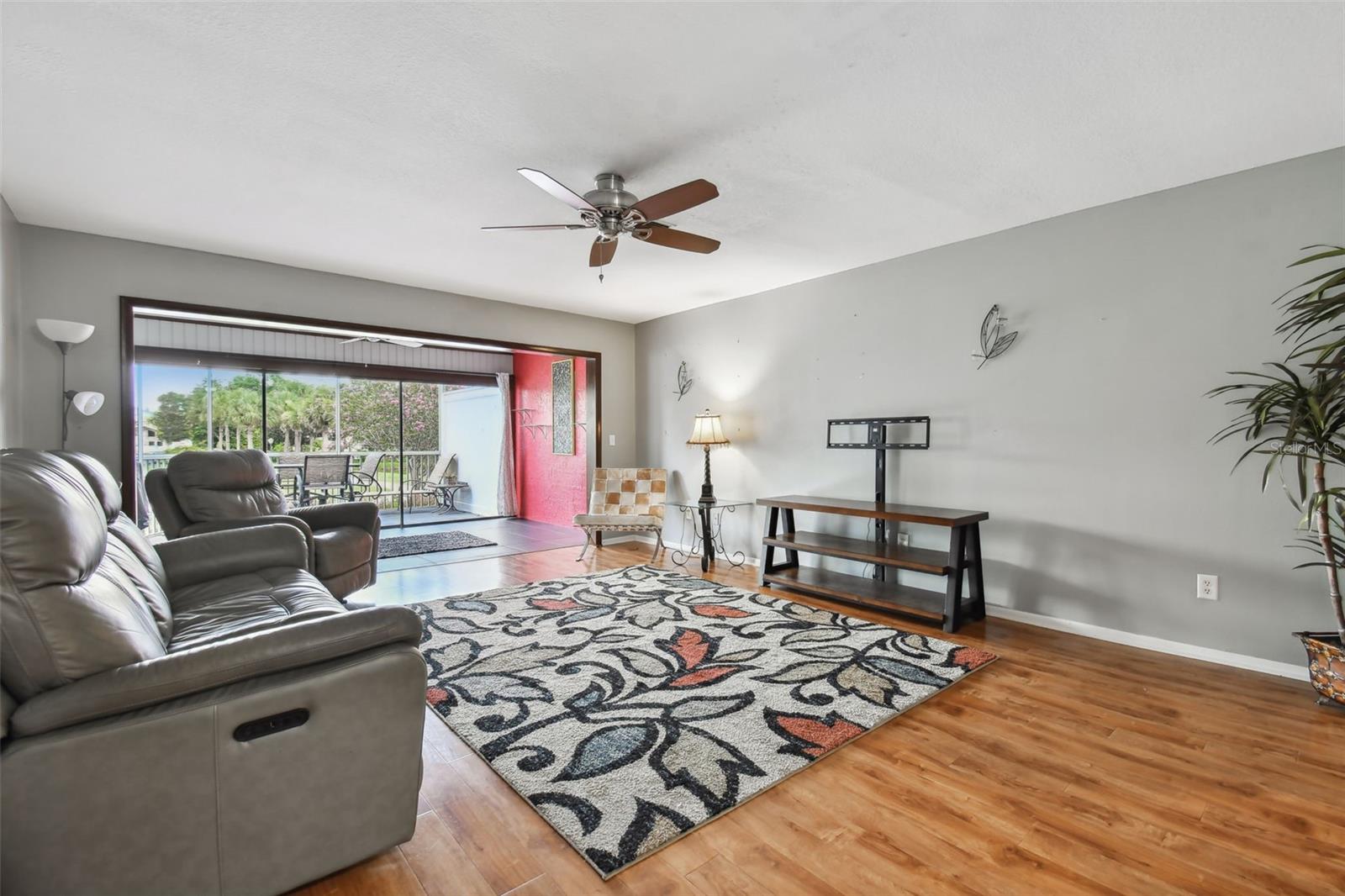 PARADISE LAKES RESORT CONDO - Residential