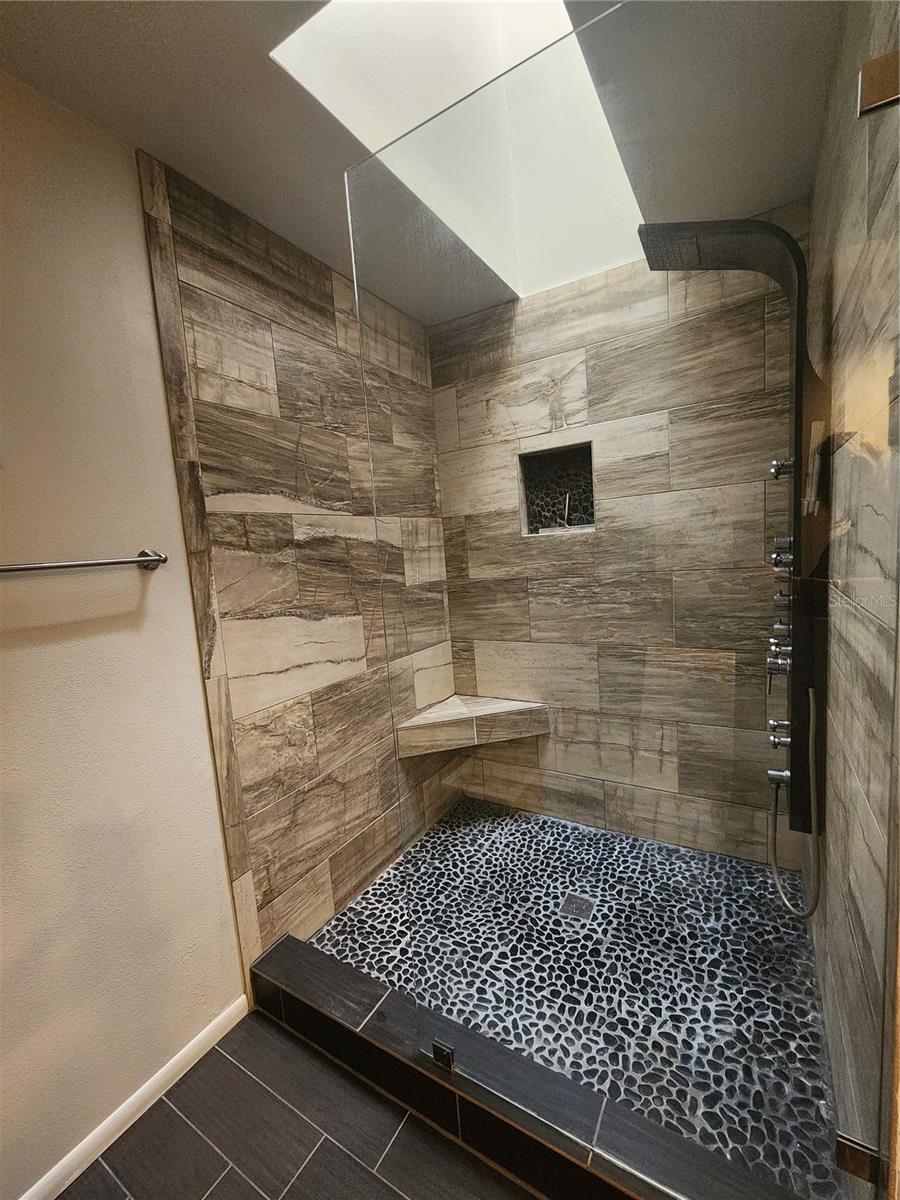 PARADISE LAKES RESORT CONDO - Residential