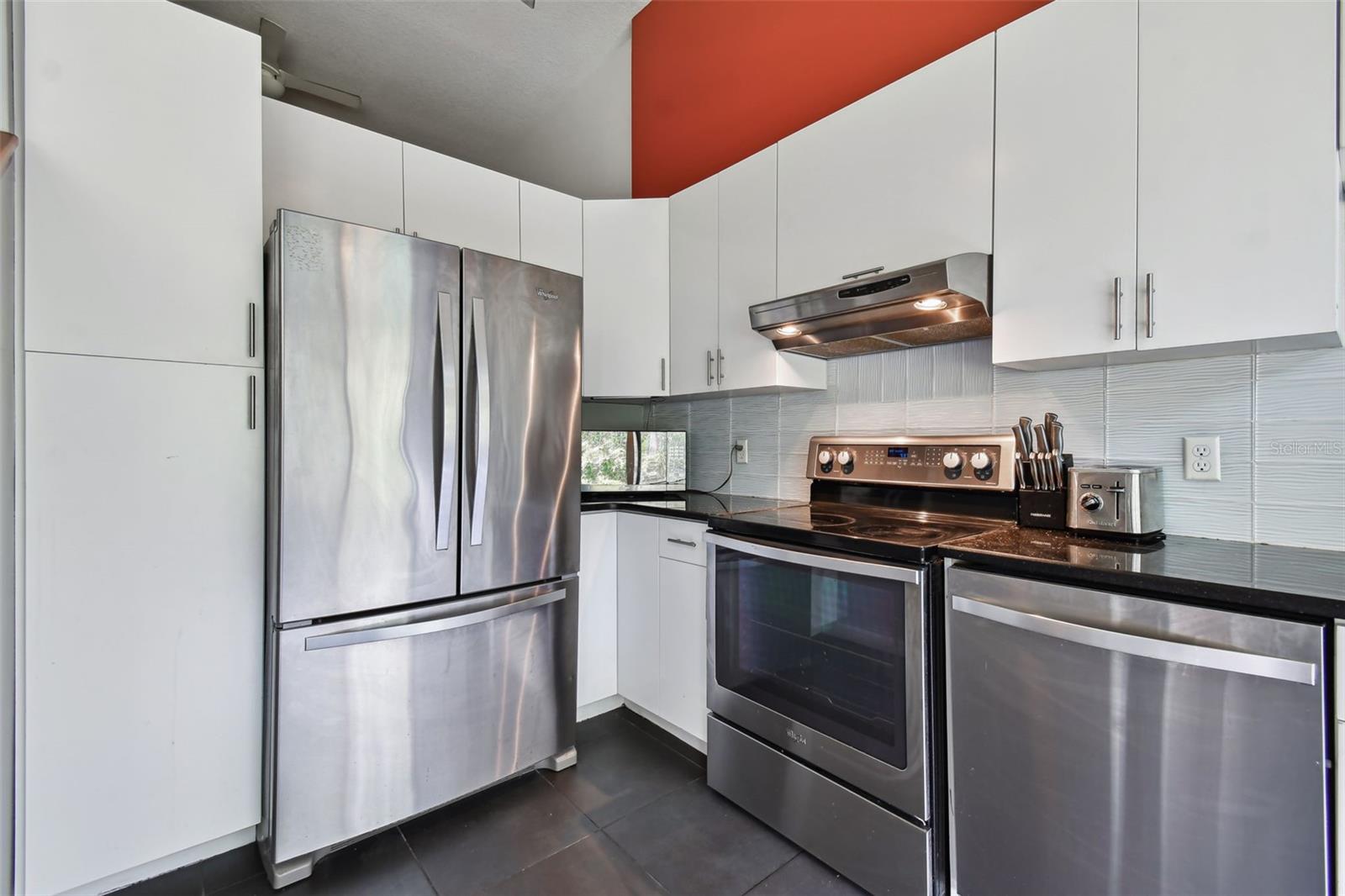 PARADISE LAKES RESORT CONDO - Residential