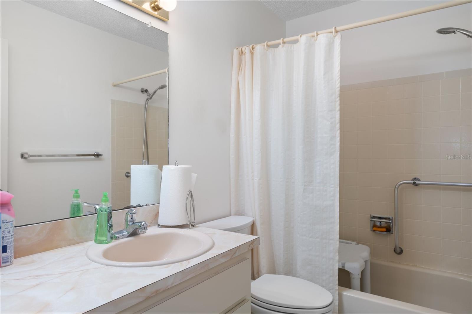 VILLAGE WOODS CONDO PH 03 - Residential