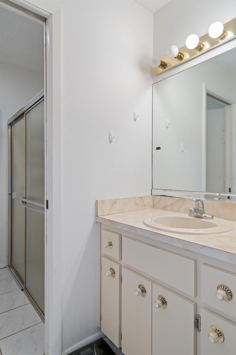 VILLAGE WOODS CONDO PH 03 - Residential