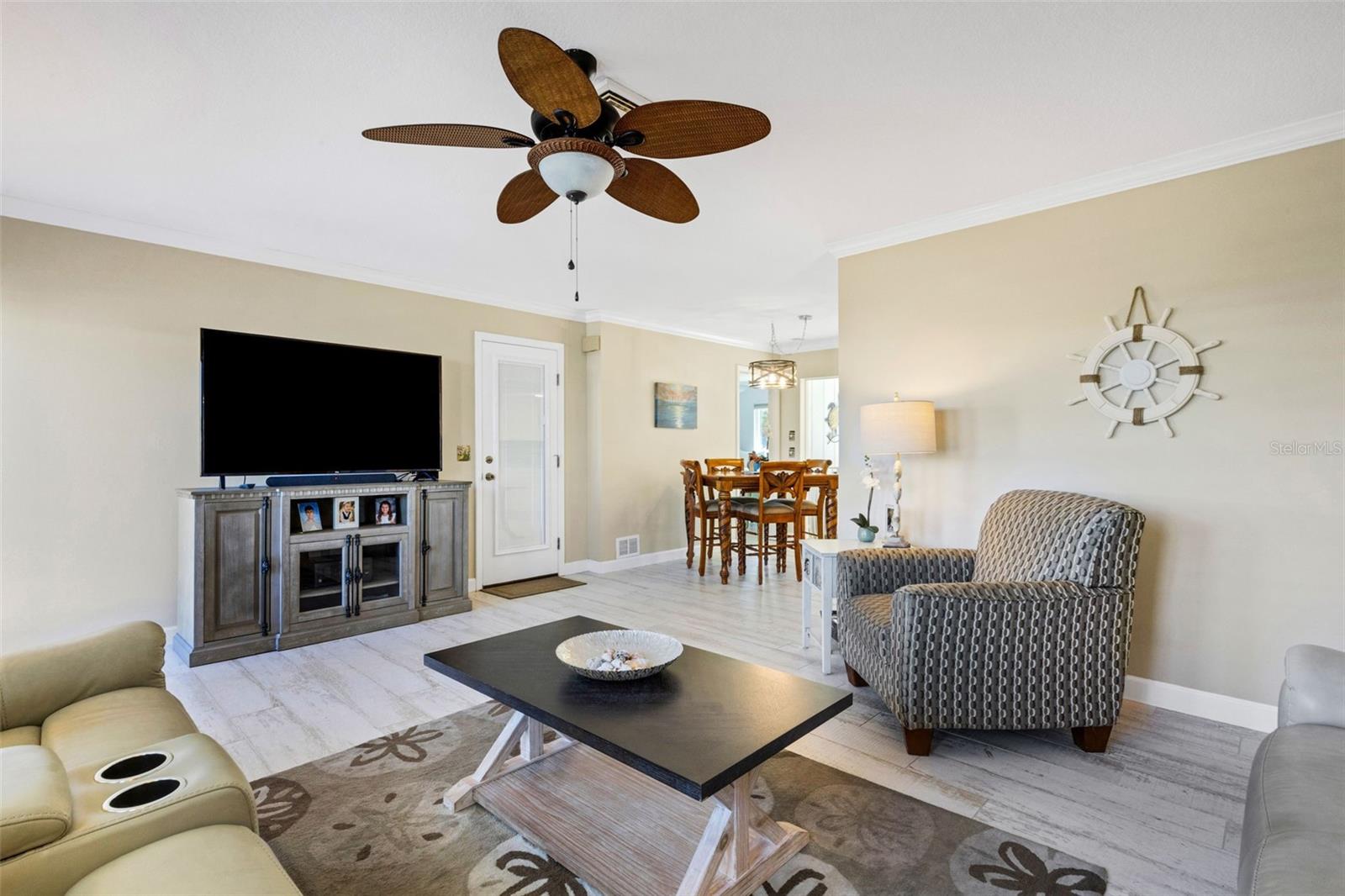 CIRCLE WOODS OF VENICE 1 - Residential