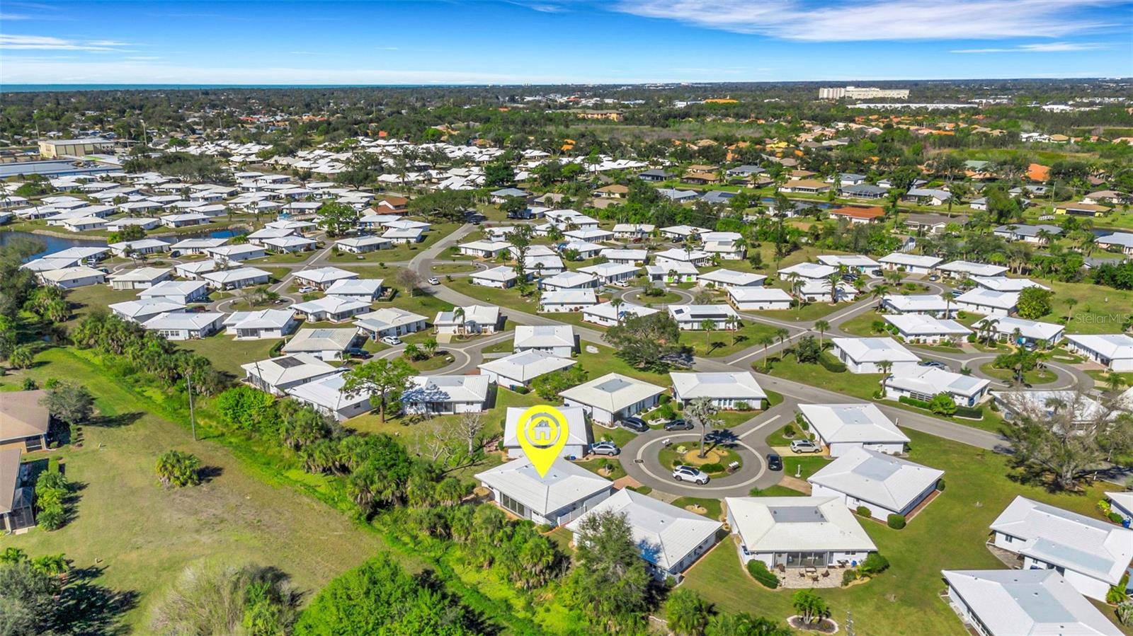 CIRCLE WOODS OF VENICE 1 - Residential