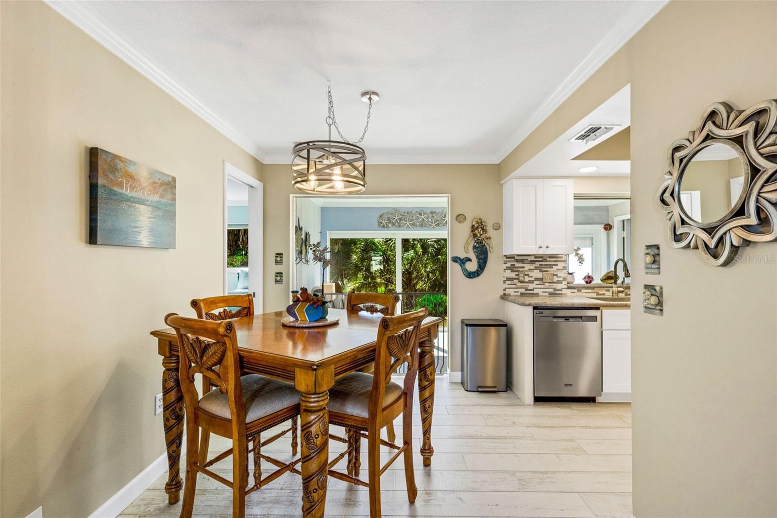 CIRCLE WOODS OF VENICE 1 - Residential