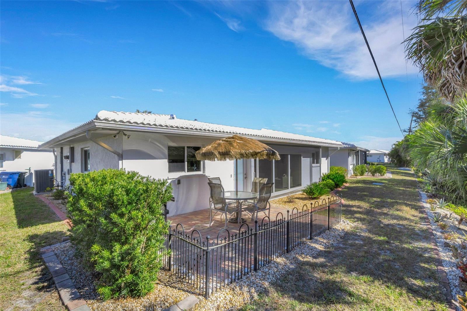 CIRCLE WOODS OF VENICE 1 - Residential