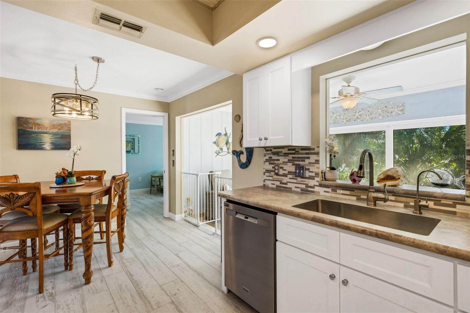 CIRCLE WOODS OF VENICE 1 - Residential