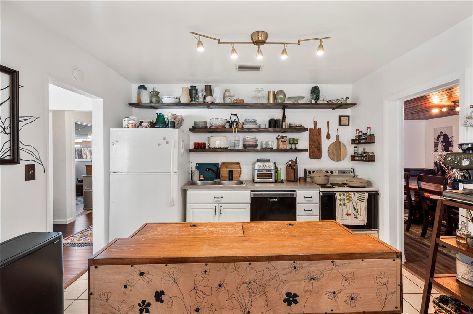 PALM LAWN SUB - Residential