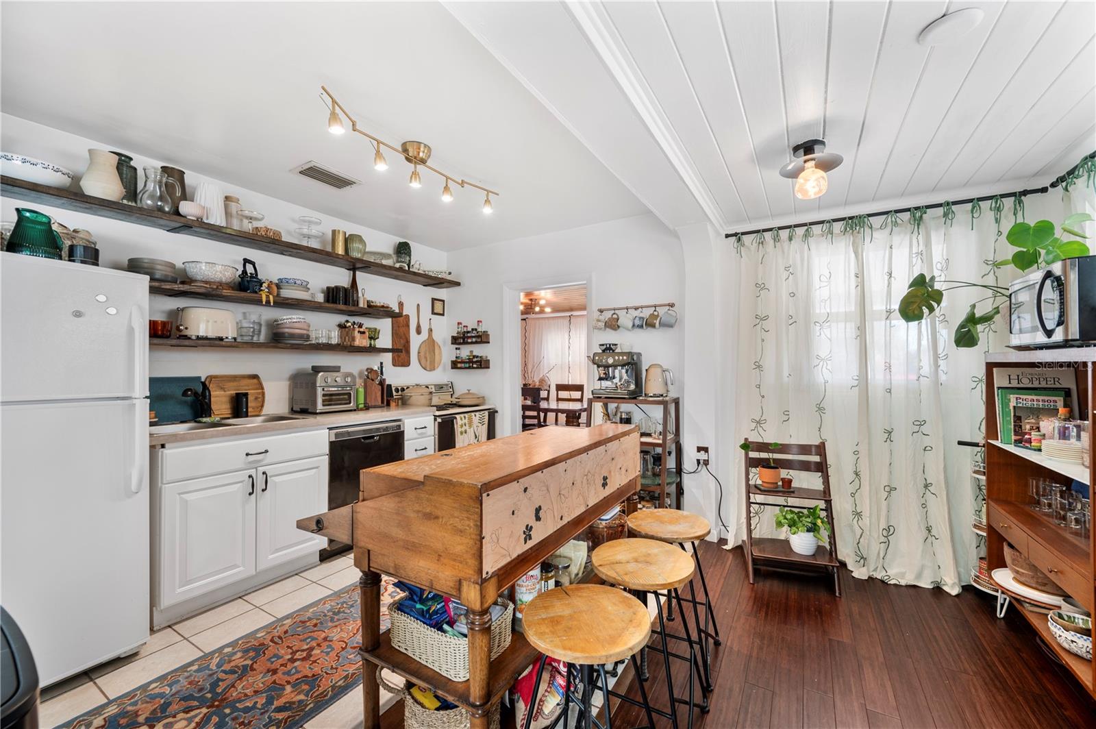 PALM LAWN SUB - Residential