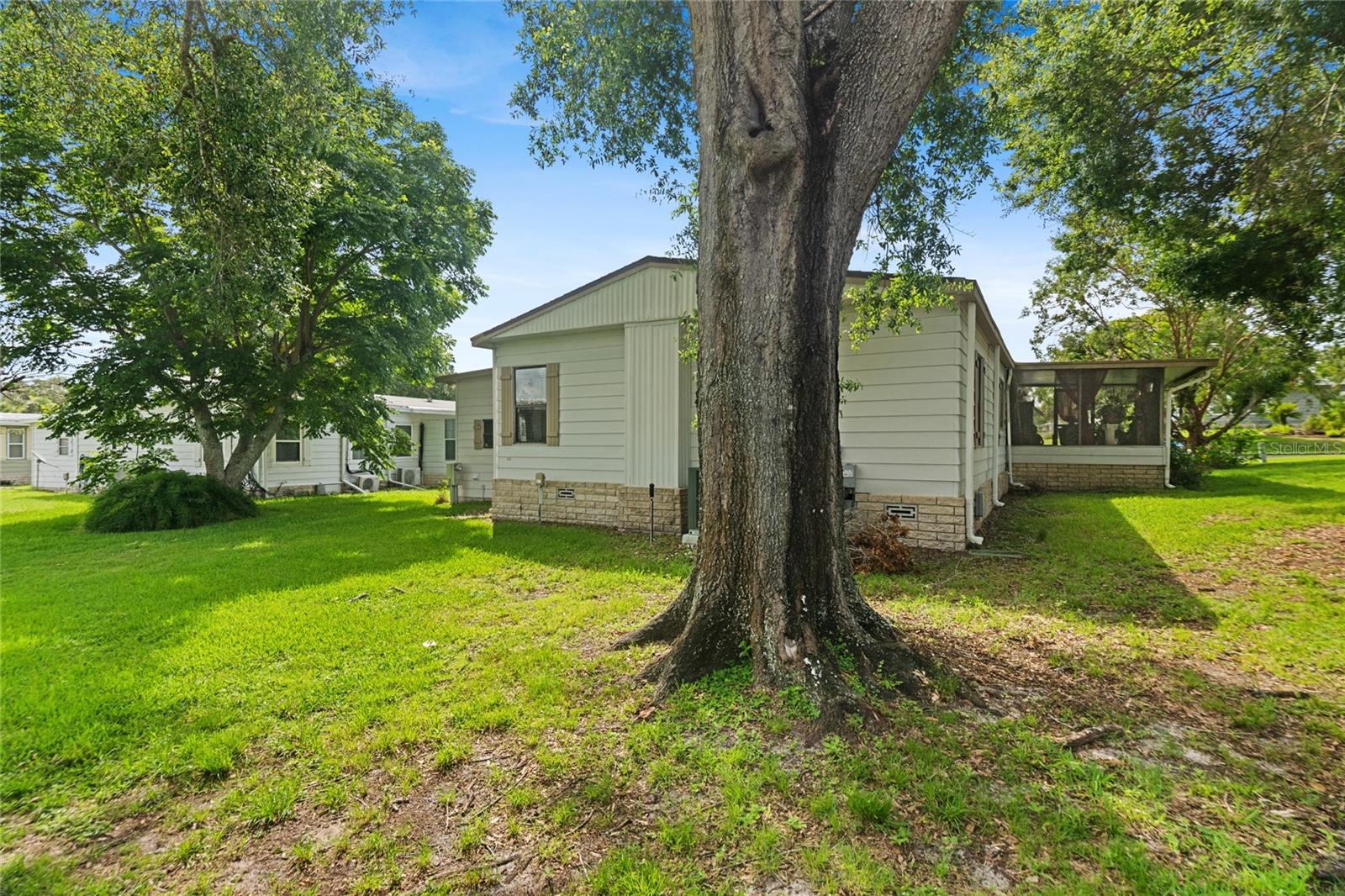 BANBURY VILLAGE CONDO - Residential