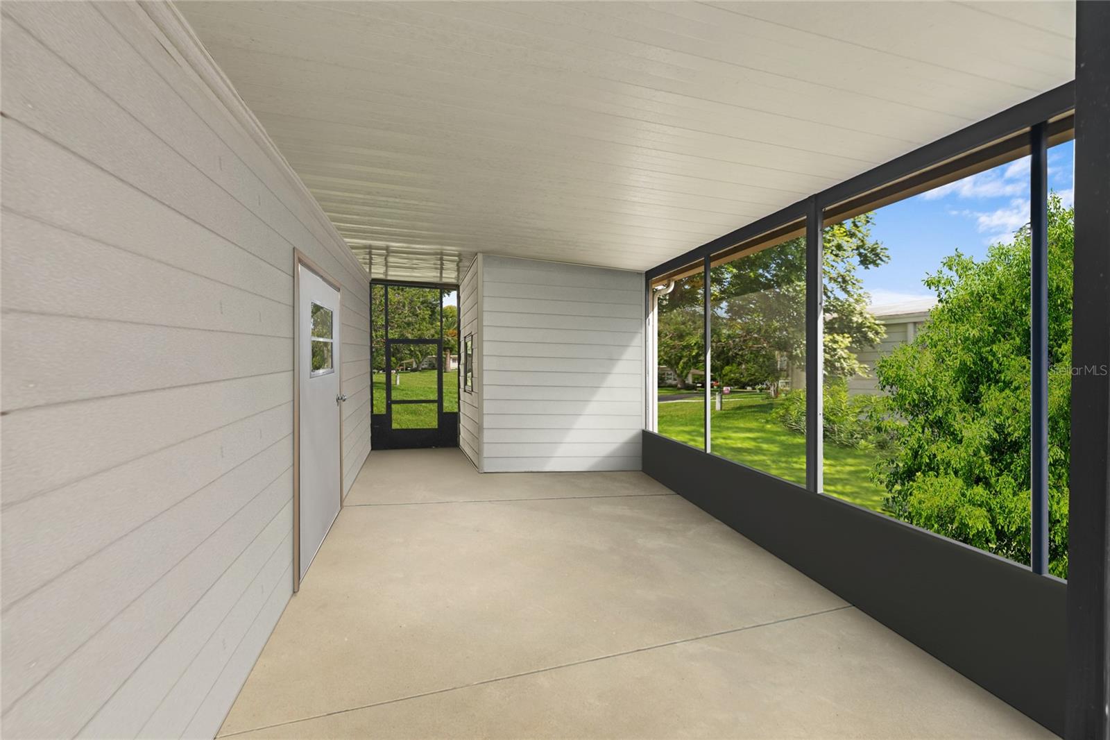 BANBURY VILLAGE CONDO - Residential