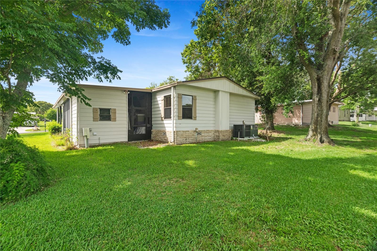 BANBURY VILLAGE CONDO - Residential