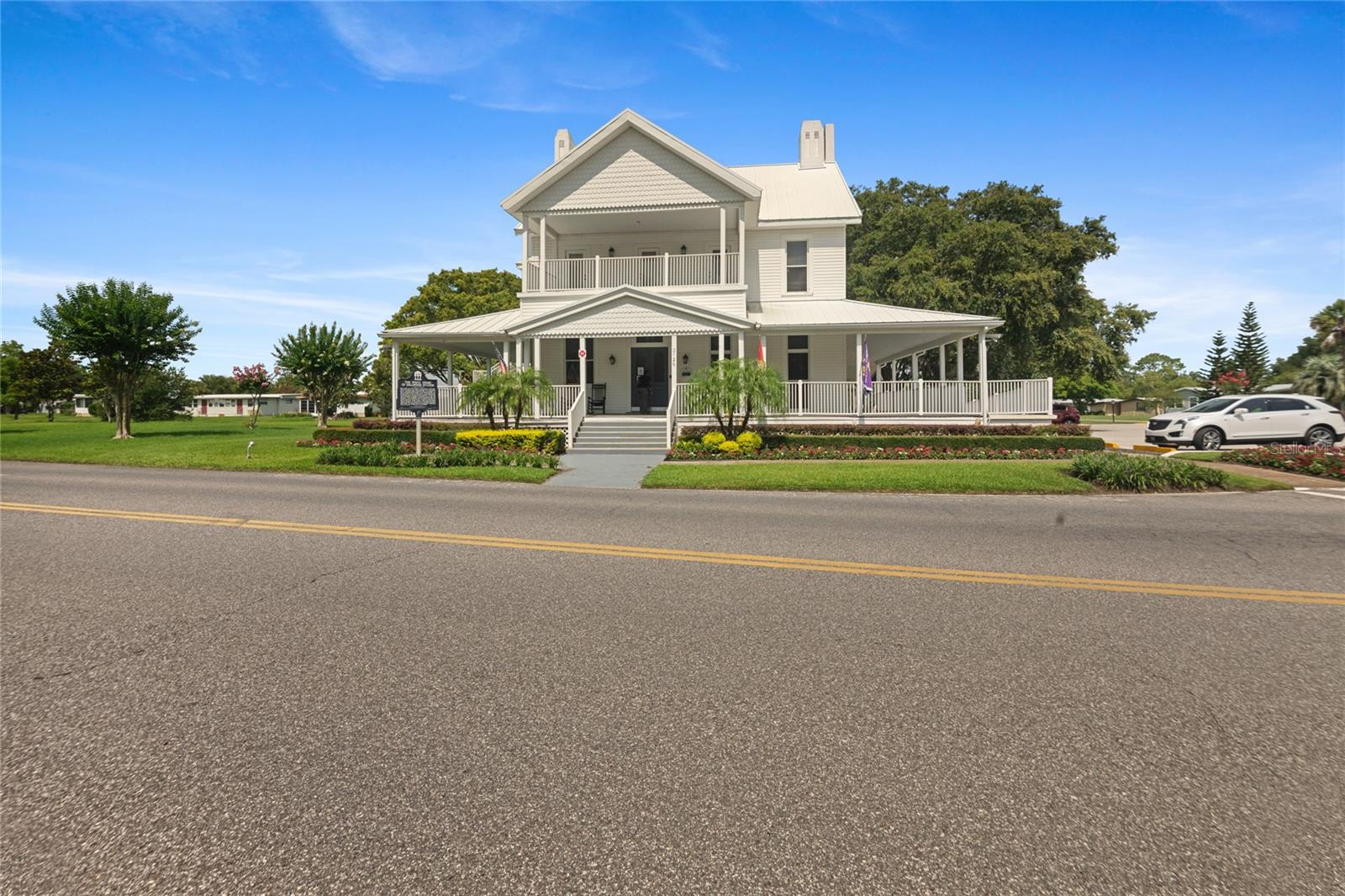 BANBURY VILLAGE CONDO - Residential