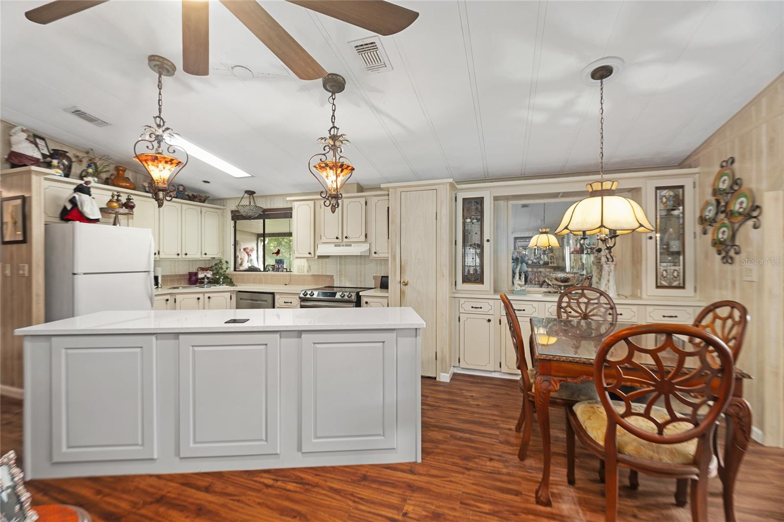 BANBURY VILLAGE CONDO - Residential