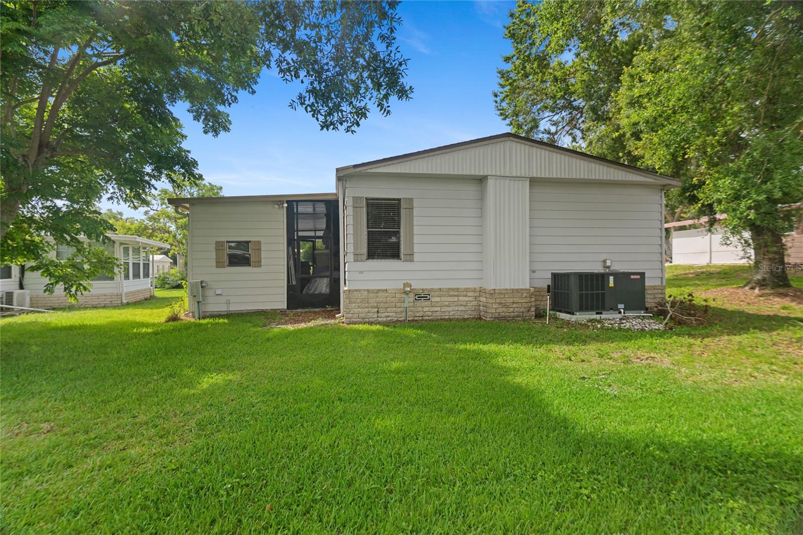 BANBURY VILLAGE CONDO - Residential