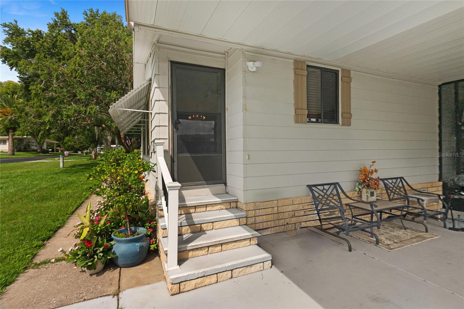 BANBURY VILLAGE CONDO - Residential