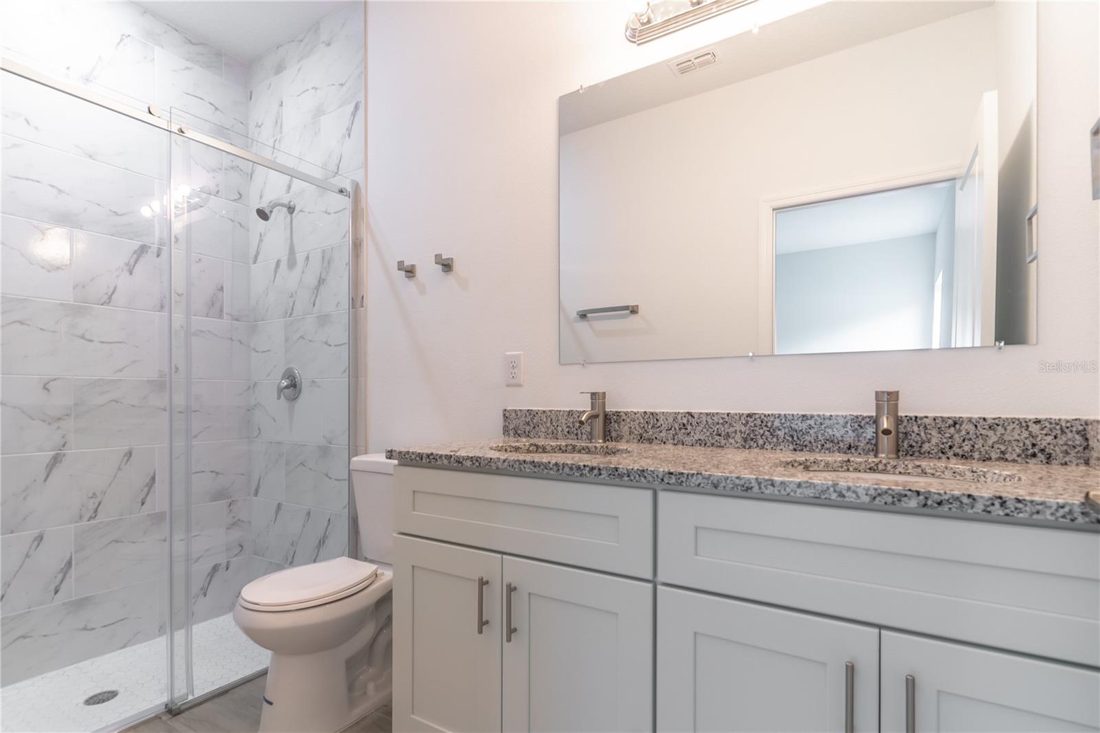 SILVER SPGS SHORES UN 13 - Residential