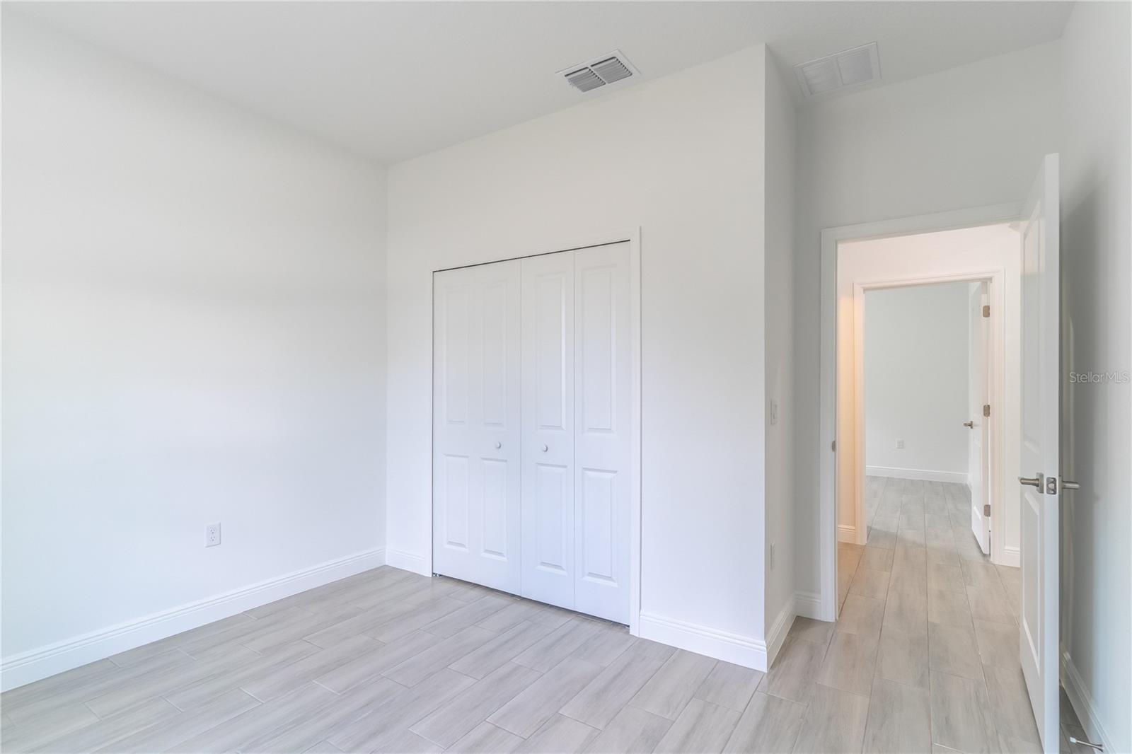 SILVER SPGS SHORES UN 13 - Residential