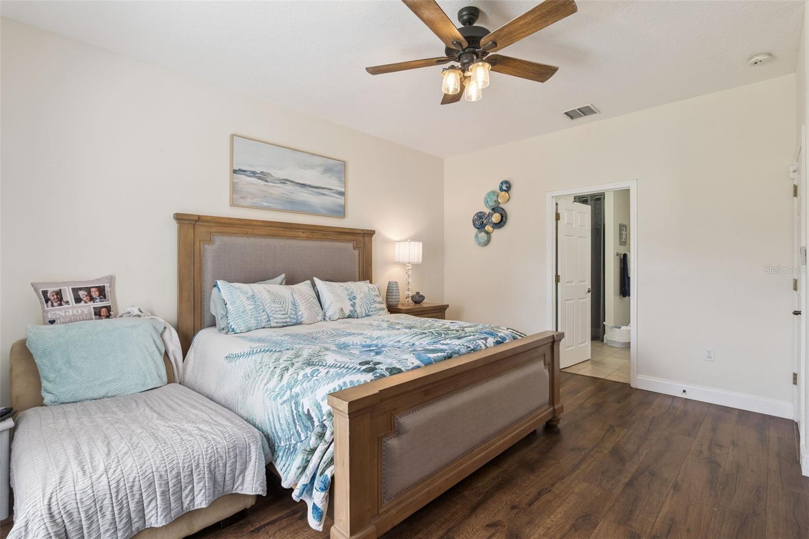 FOREST TRACE - Residential