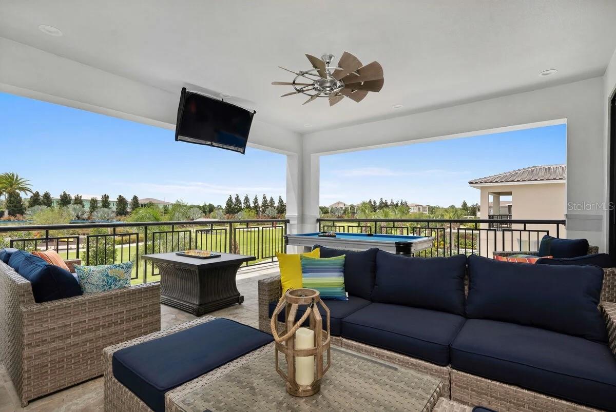 REUNION WEST FAIRWAYS 17 & 18 REP - Residential