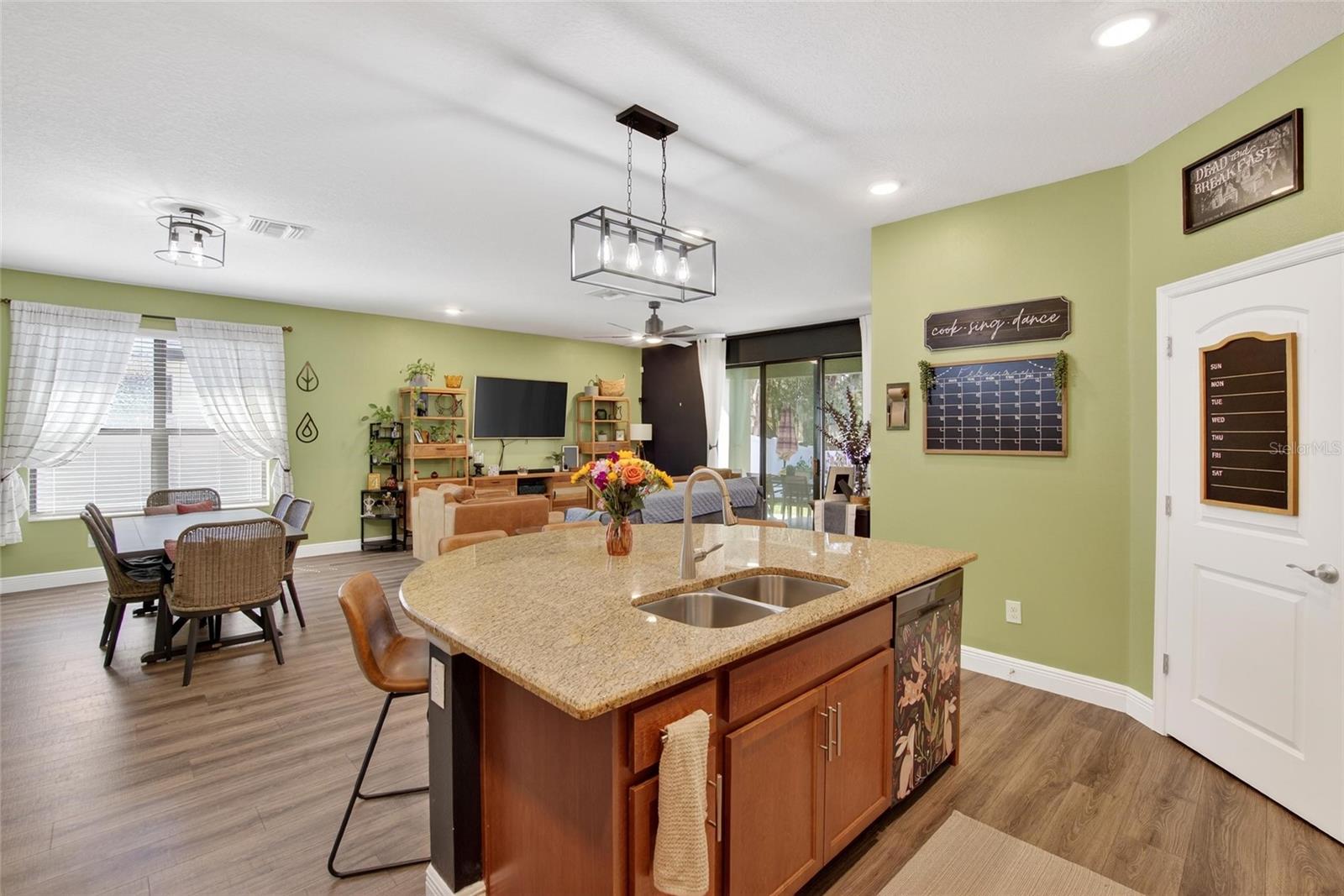 ROSE HAVEN PH 01 - Residential