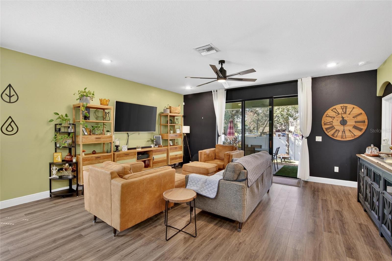 ROSE HAVEN PH 01 - Residential