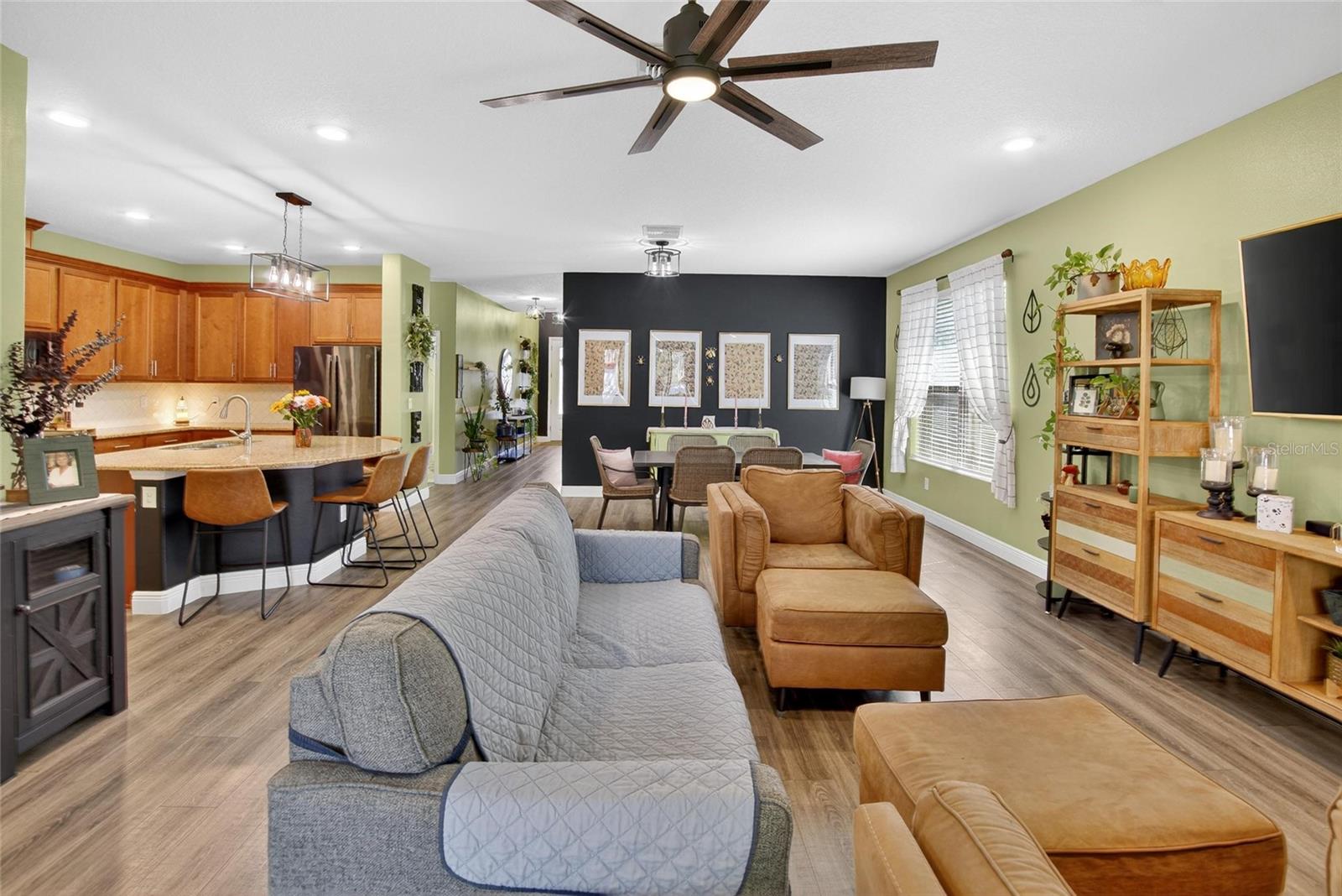 ROSE HAVEN PH 01 - Residential