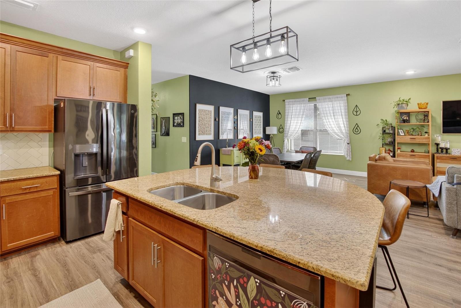 ROSE HAVEN PH 01 - Residential