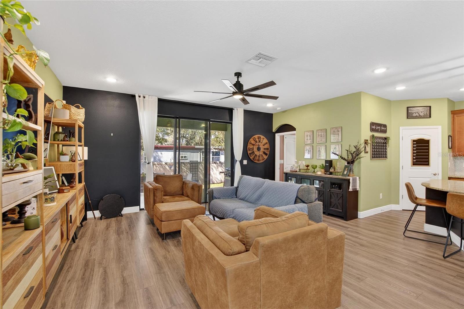 ROSE HAVEN PH 01 - Residential