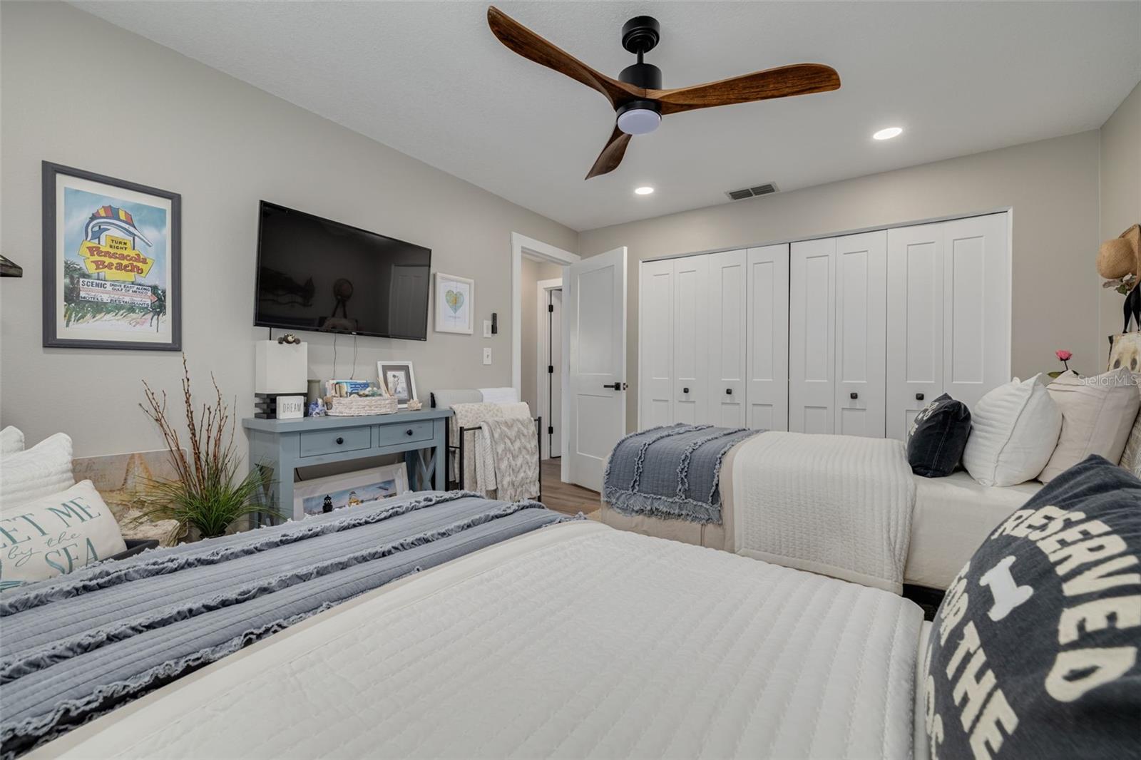 HIGHLAND LAKES UNIT FIFTEEN PH 4 - Residential