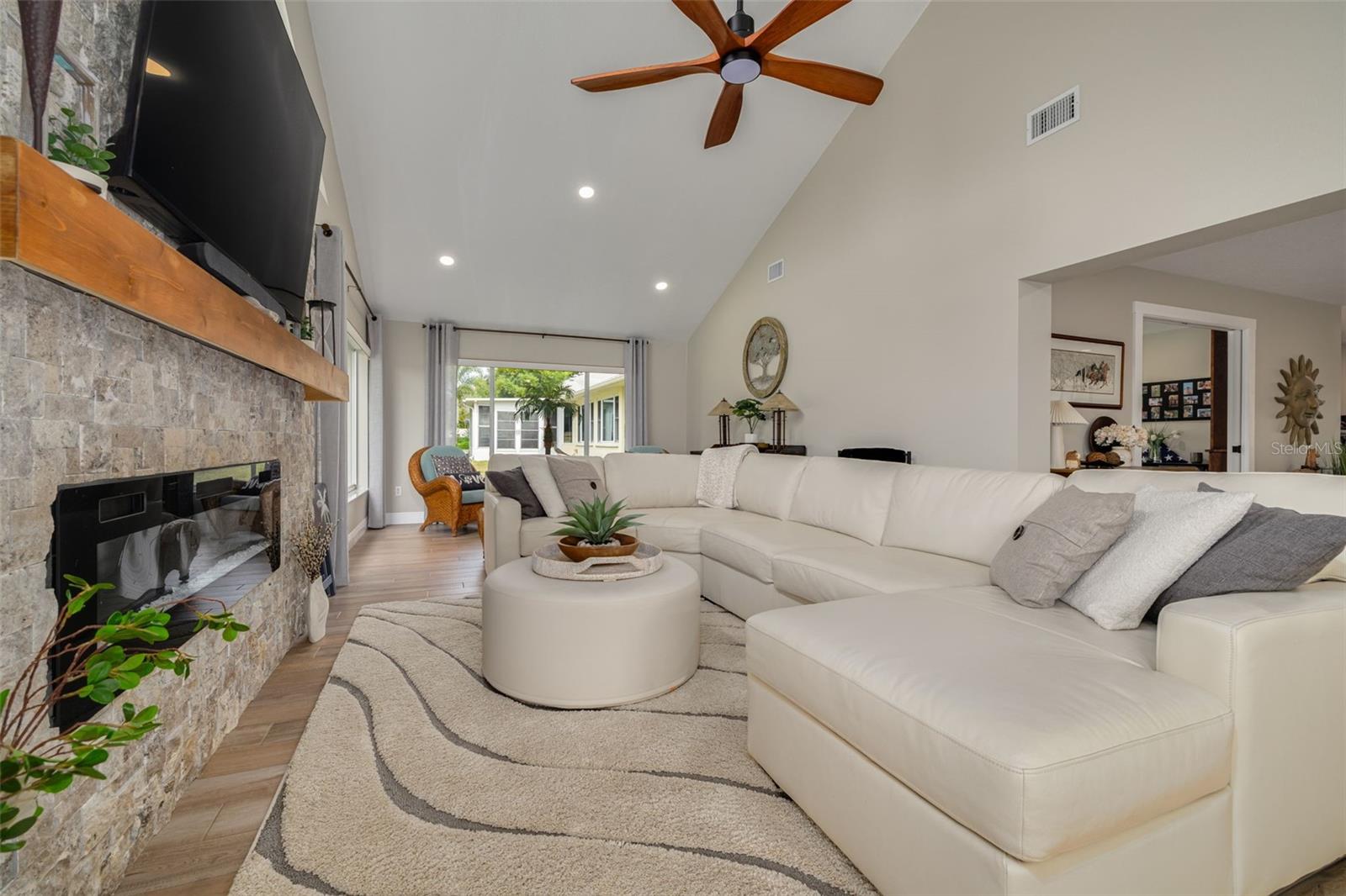 HIGHLAND LAKES UNIT FIFTEEN PH 4 - Residential