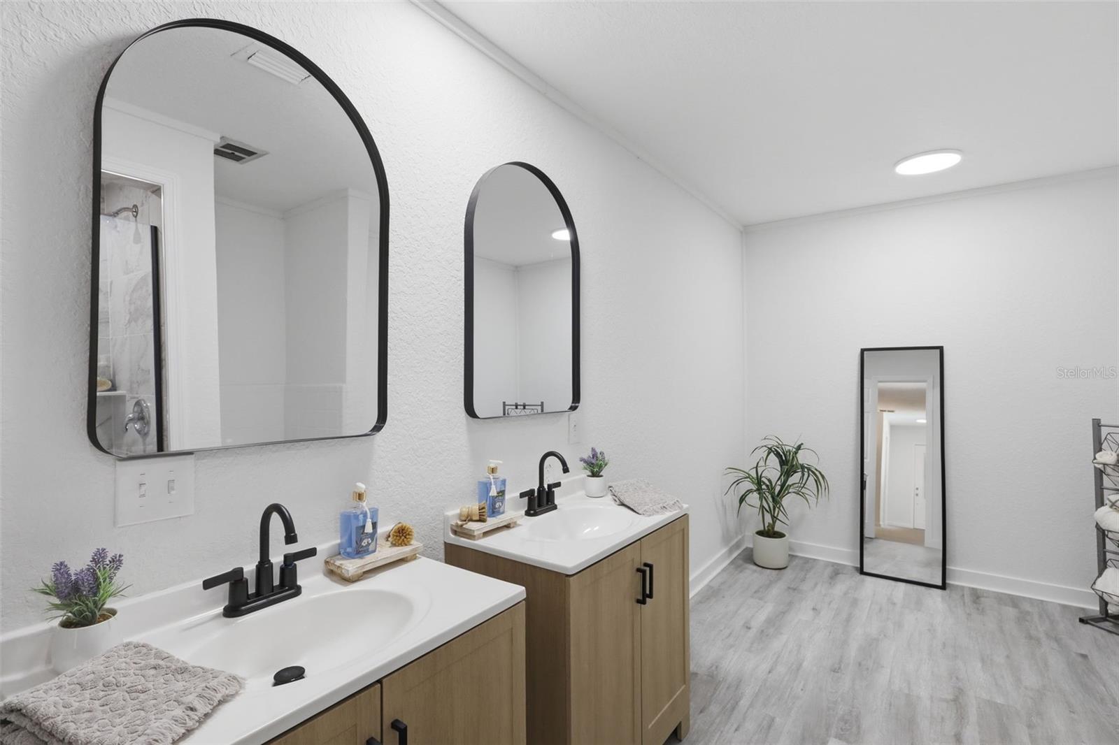 A QUIET PLACE IN THE COUNTRY UNIT I - Residential