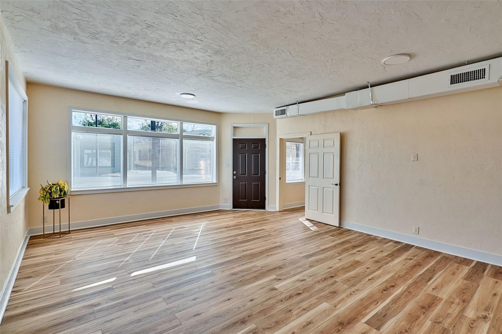 620 N MAIN STREET