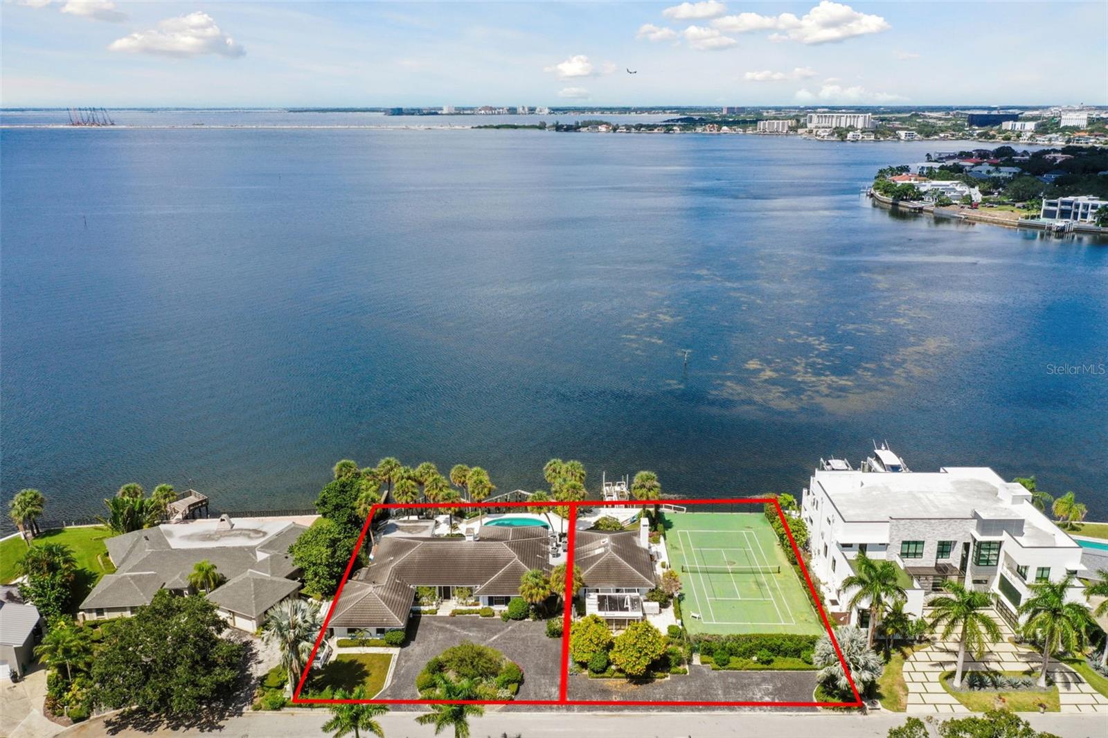 Great opportunity to build your dream home of either of these 2 lots overlooking Tampa Bay. Spectacular 100ft open bay view, beautiful sunsets, nestled on a secluded finger in South Tampa's Sunset Park community. Deep water access allows docking of boats with drafts to 6ft. Minutes from Tampa International Airport, Hyde Park Village, downtown Tampa, and International Plaza. Each lot is listed at $6,000,000 each. Both lots are listed on TB8317832.
