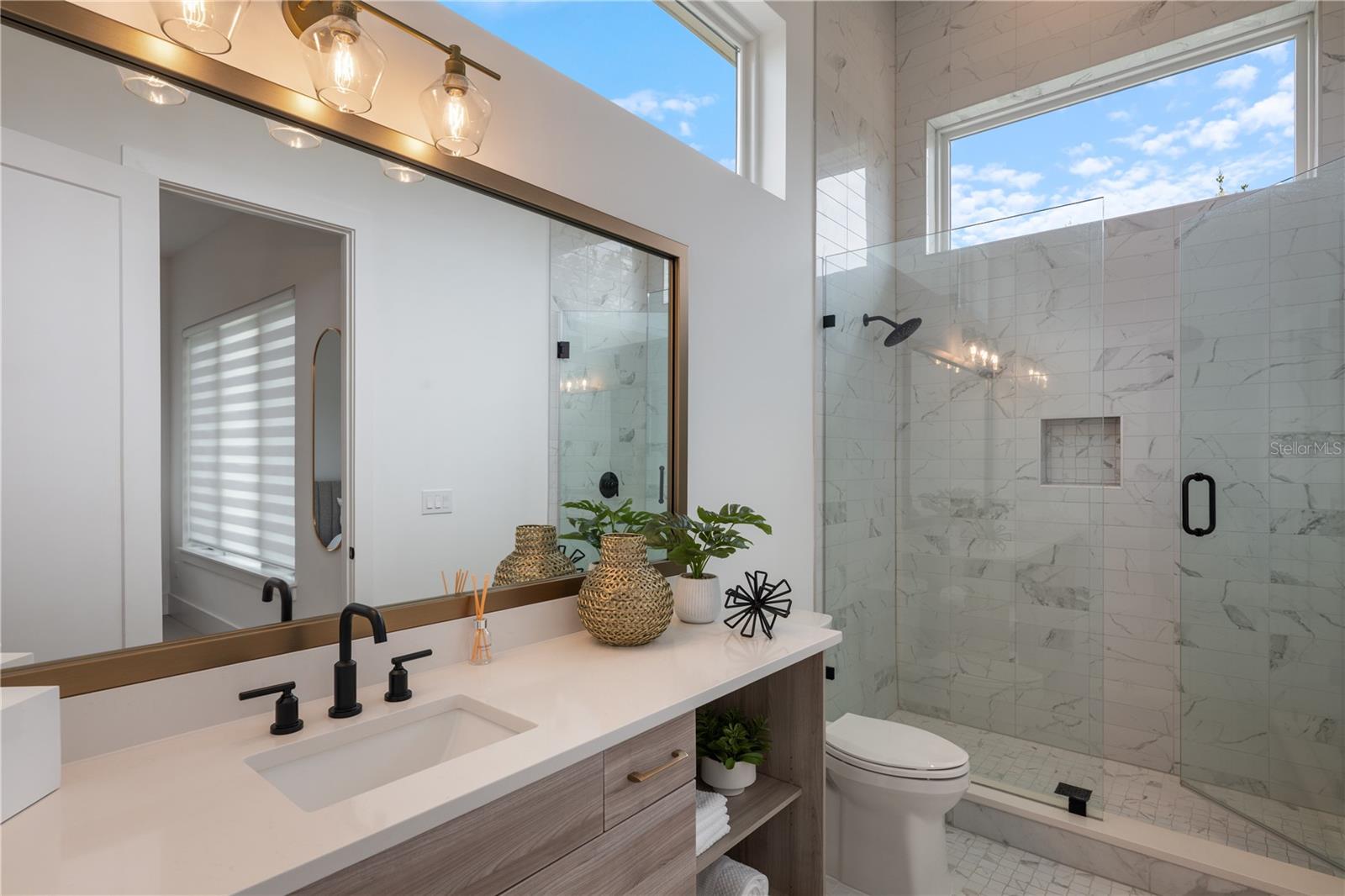 TWIN ACRES - Residential