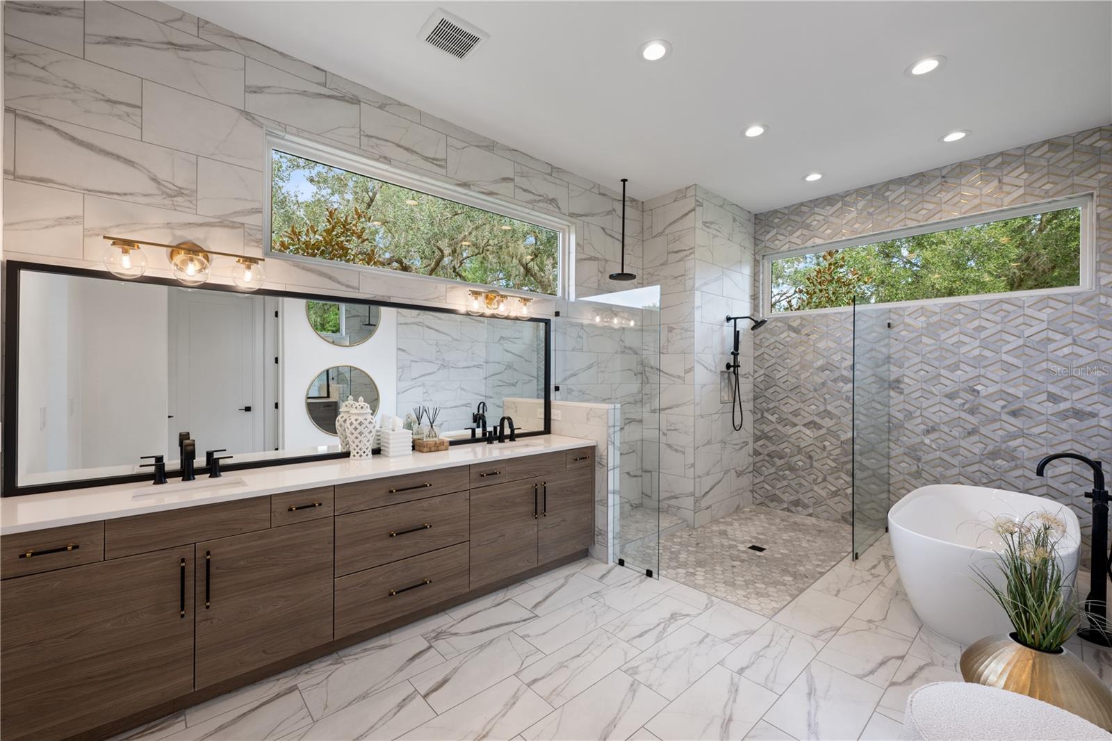 TWIN ACRES - Residential