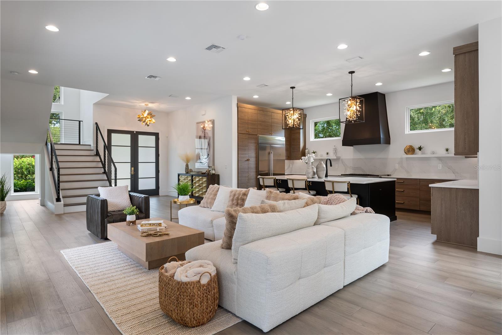 TWIN ACRES - Residential