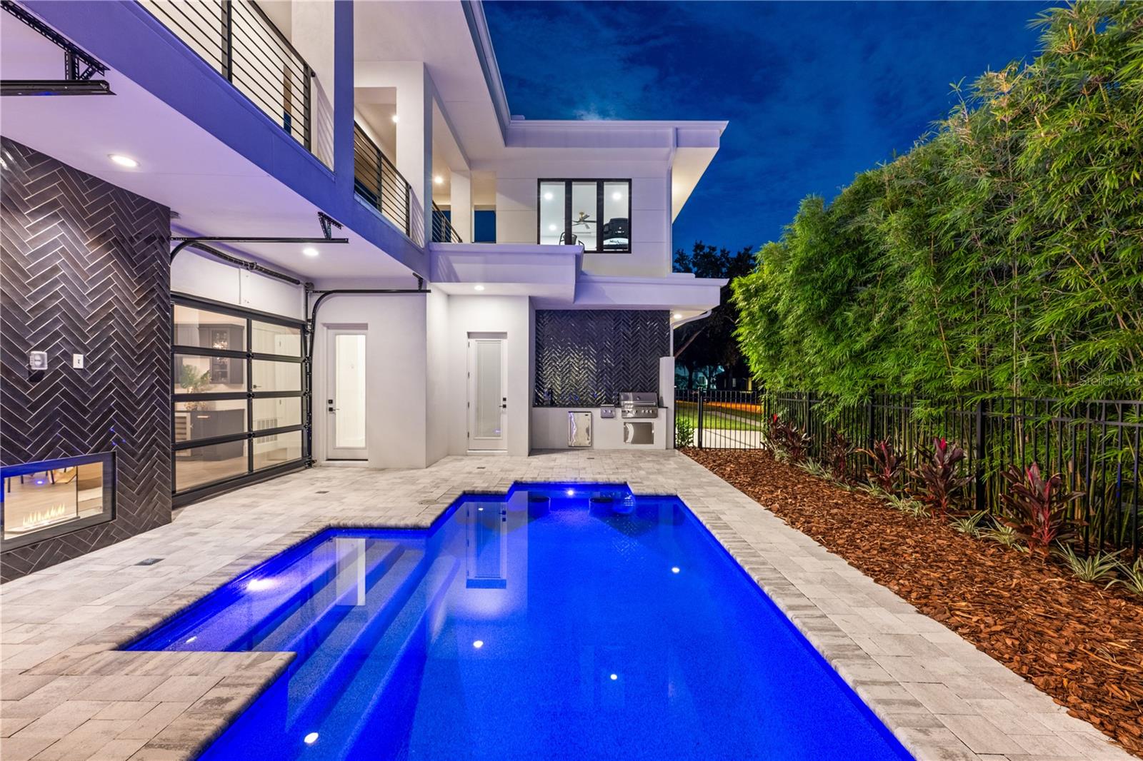 TWIN ACRES - Residential