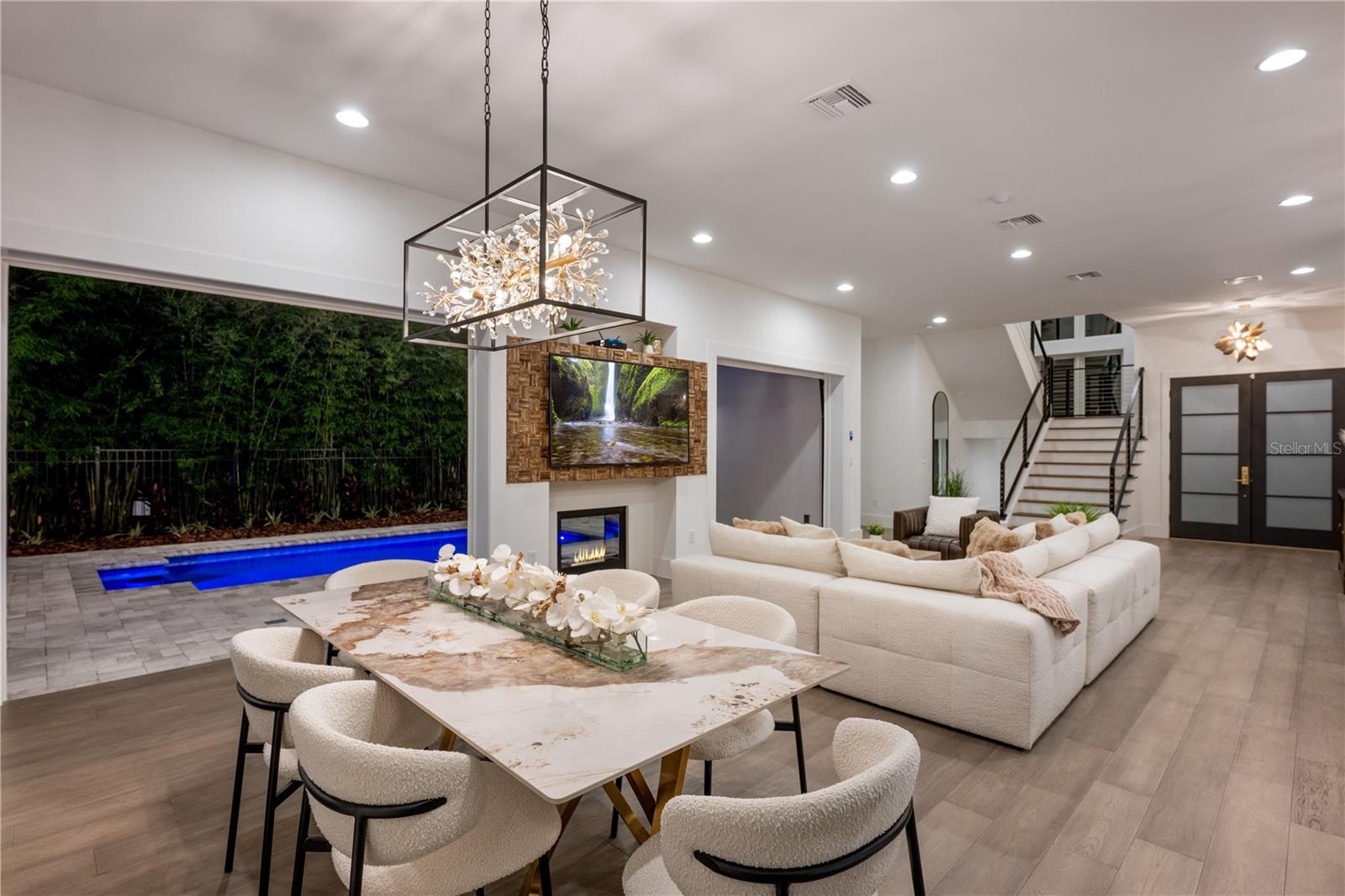 TWIN ACRES - Residential